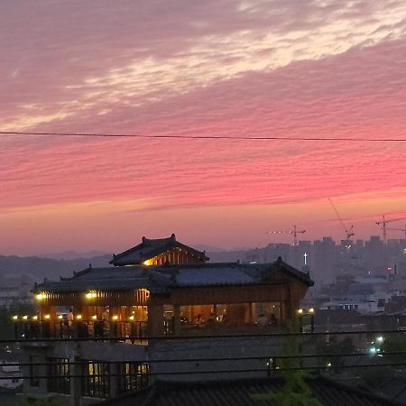 Jeongga Hanok Jeonju Zewnętrze zdjęcie
